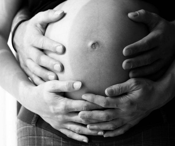 У беременных женщин правая часть мозга более активна чем левая